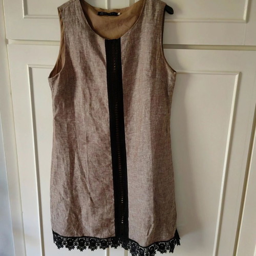 Sivati linen dress size large like new with lace details