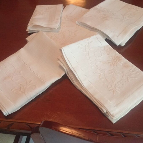 Handmade embroidery set on fine linen, 7 pieces, new