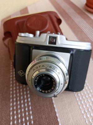 Agfa Isola II used camera with Agnar f/6.3 lens