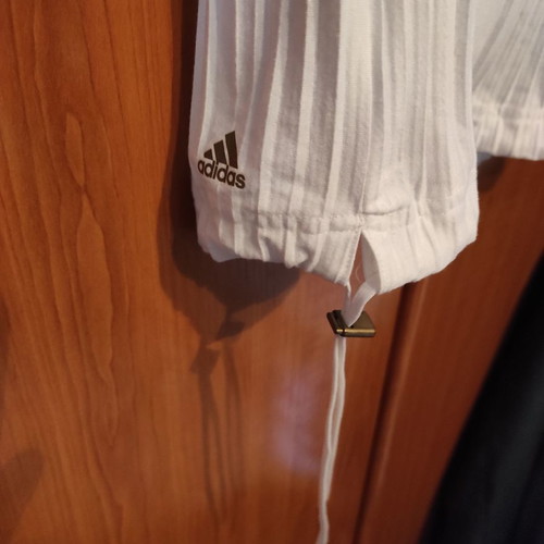 Adidas T-shirt