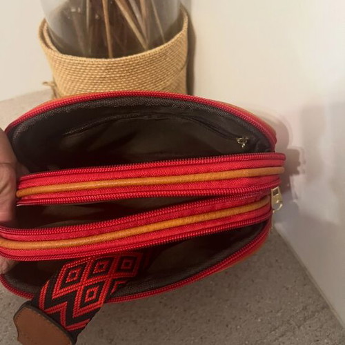 Crossbody bag new, red with detachable strap