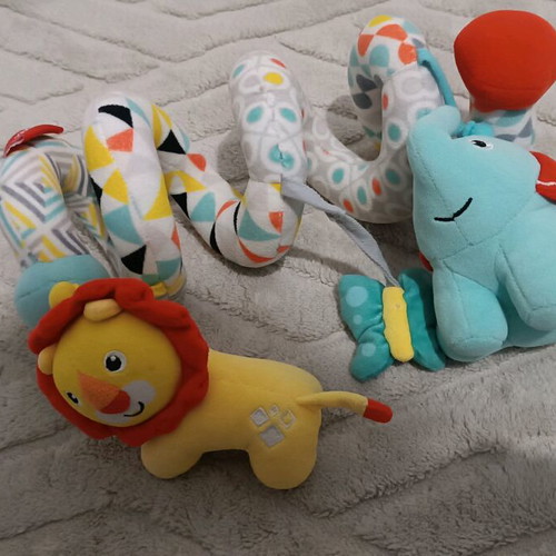 Baby hanging toy used for stroller or crib