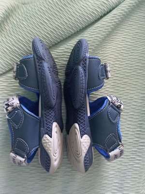Boys' sandals used blue-gray size 28