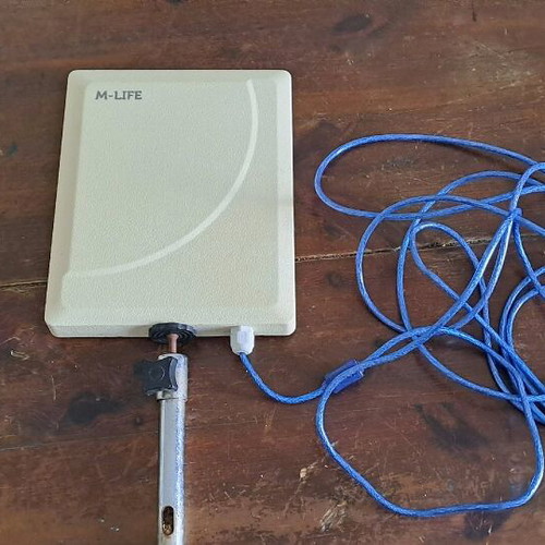 Wi-Fi antenna M-Life model ml0649-5 used with 5-meter cable