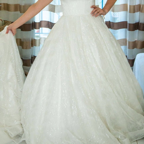 Princess wedding dress white like new with corset and long train
