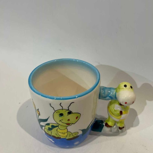 Children's turtle mug used 10x12