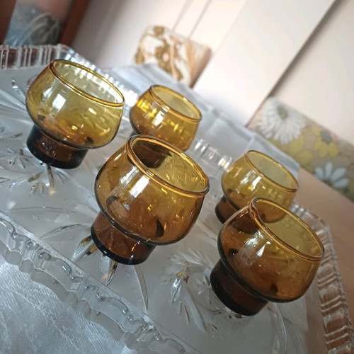 Vintage liqueur glasses set amber with crystal tray and 3 miniature bottles like new
