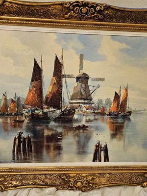 Print in excellent condition with ornate frame