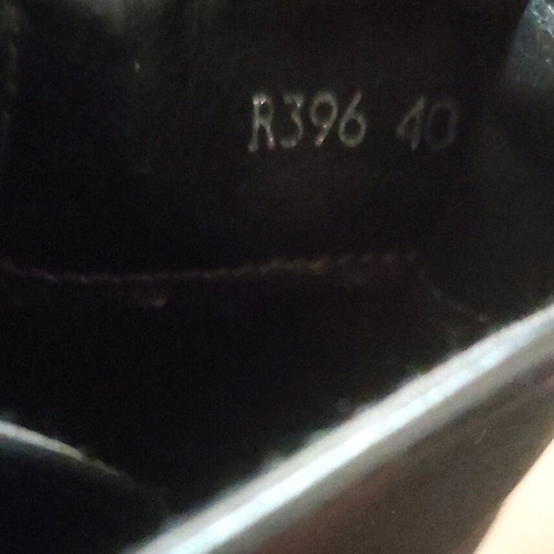 Black ankle boots with high heel like new, size 40