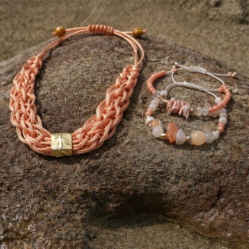 Handmade necklace and bracelet set new