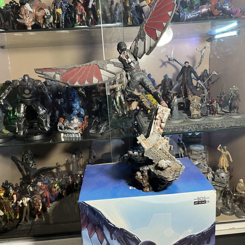 Iron Studios Falcon 1/10 Figure new, authentic