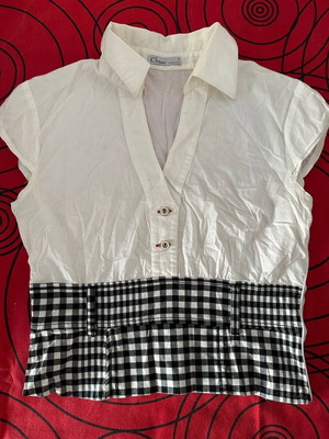 Closer Fashion blouse used, white with checkered belt, size L
