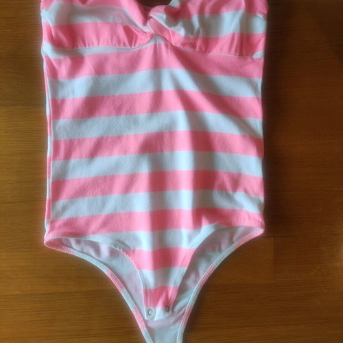 Strapless bodysuit vintage 2000s Bershka, like new, size S-M, white and pink
