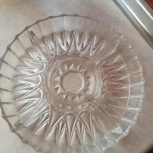 Glass serving tray like new, classic for nuts and salads