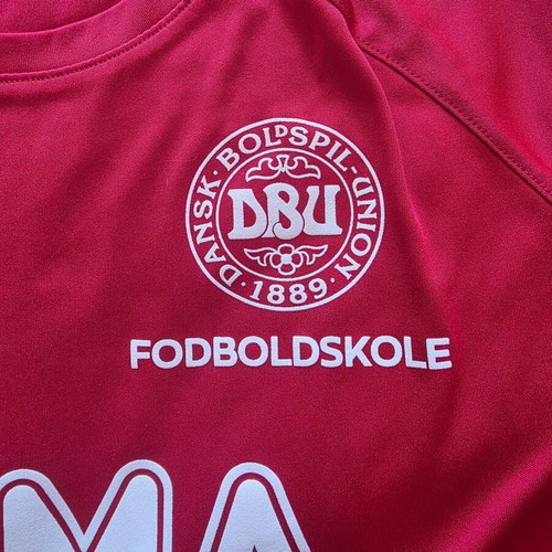 DBU Fodboldskole Football Set used, size 176 by Hummel