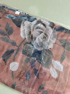Women's scarf new pink with floral pattern