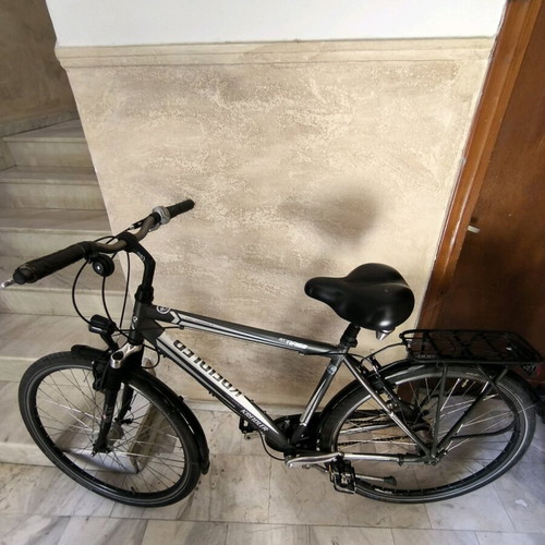 Cross city bicycle used, aluminum frame, 7 speeds, 28 inch wheels