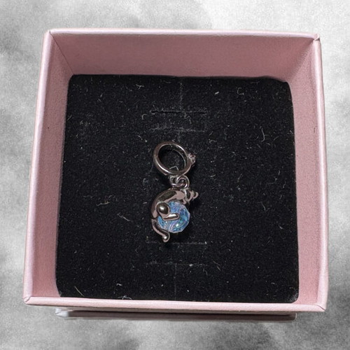 Cat charm like new with iridescent gemstone