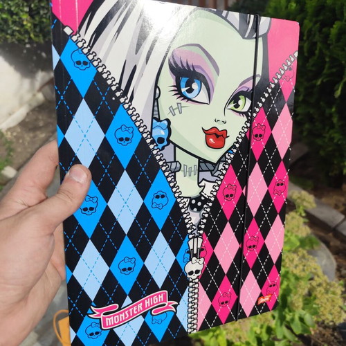 Monster High folder new