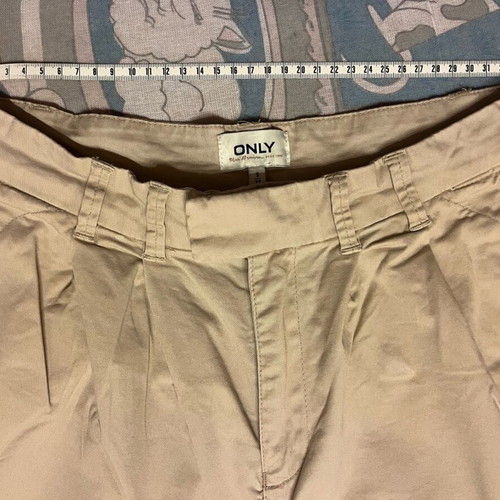 Beige cotton pants Only with pleats used, size S