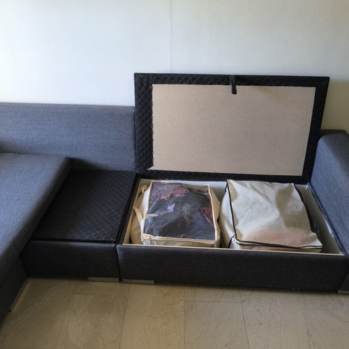 Corner sofa like new