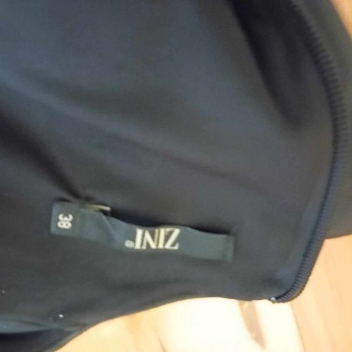 Zini leather top like new, size XS, black