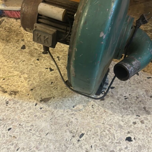 Centrifugal air fan used with built-in electric motor