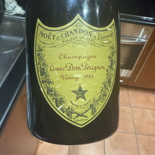 Moet et Chandon Champagne Cuvée Dom Perignon Vintage 1964 new