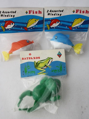 Vintage 70's wind-up water toys, new, pack of 3