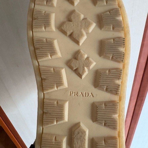 Prada ankle boots like new brown size 41