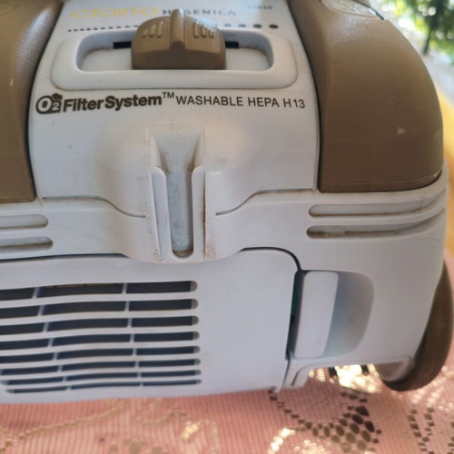Electrolux CL23 vacuum cleaner 1600W like new