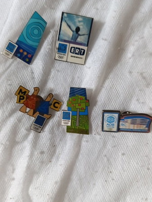 Olympic Pins Athens 2004 pack of 5, like new, collectible