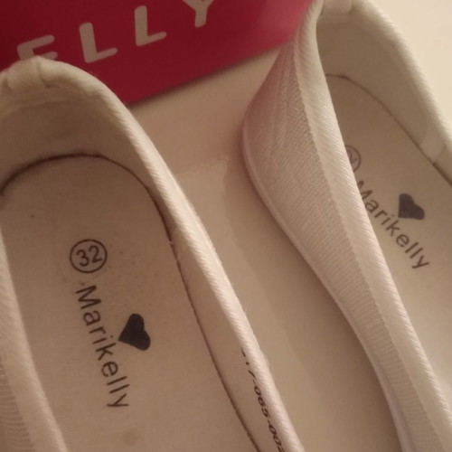 Mari Kelly children's ballet shoes used, size 32, white