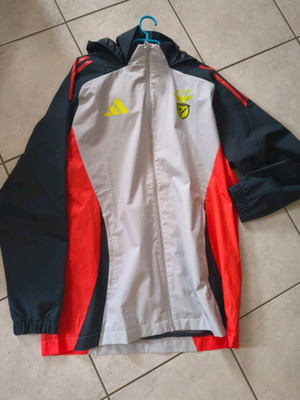 Benfica Waterproof Jacket new, size Large with hood