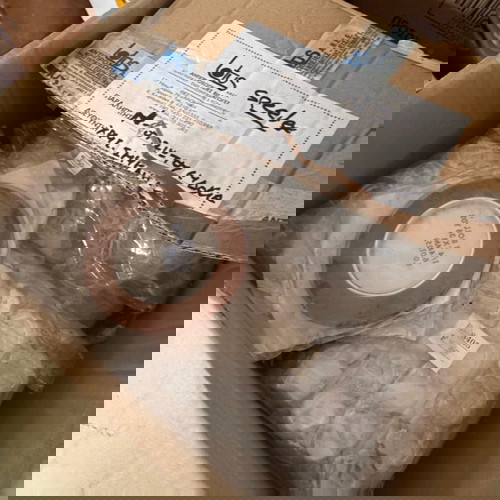 Store stock of beads and decoration worth 20,000+ euros