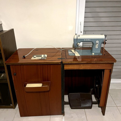 Sigma sewing machine used with light