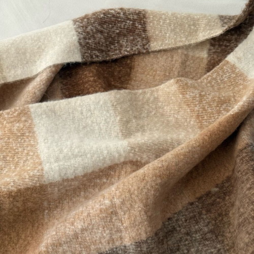 Beige wool scarf MAT new with shades of brown and ecru