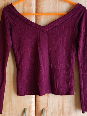 Burgundy V Long Sleeve Top viscose with embossed geometric pattern like new