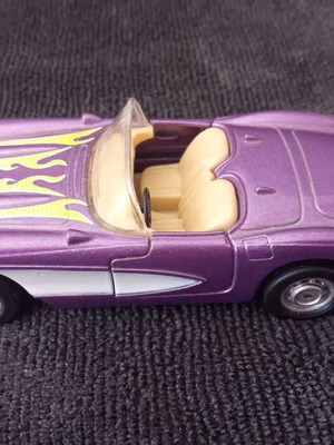 Maisto 1957 Chevrolet Chevy Corvette μεταχειρισμένο σε κλίμακα 1/39