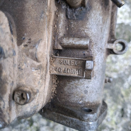 Solex 40mm carburetor used in moderate condition