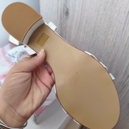 White low heel sandals, size 39