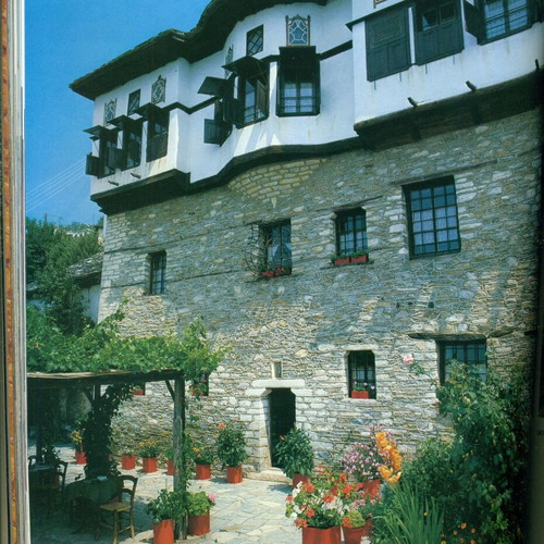 Book Ellada 1987 like new, annual photographic album EOT
