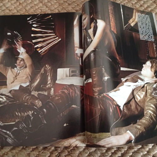 L' Uomo Vogue 2006 Italian men's fashion magazine like new