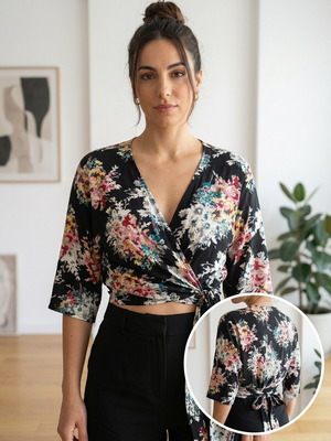 Top floral versatile like new, black multicolor
