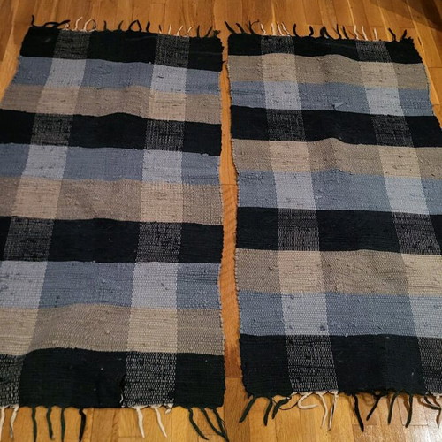 Bedroom rugs like new, set of 2, blue shades