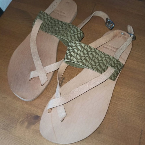 Handmade leather sandals like new, size 38, brown and green