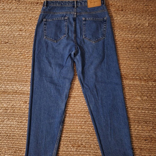 Zara women's mom fit blue jeans like new, high waist size M