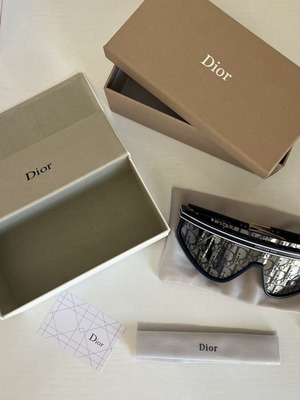 Γυαλιά ηλίου Christian Dior καινούργια, μαύρα και μπλε