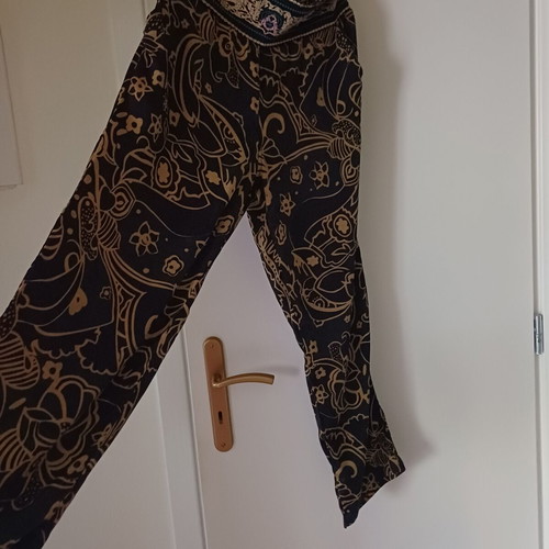Airy pants new, elastic waist and pockets, colorful, size XL