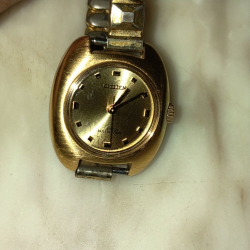 Citizen automatic watch like new, gold, 17 jewel
